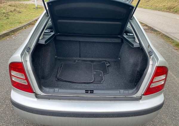 Skoda Octavia cena 9200 przebieg: 166000, rok produkcji 2005 z Warszawa małe 67